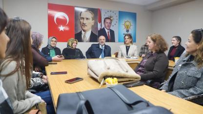 Başkan Şahin AK Parti Afyonkarahisar Kadın Kolları Yeni Yönetimiyle Bir Araya Geldi