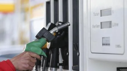 Benzine Bir İndirim Daha Geldi: 17 Aralık 2025 Güncel Akaryakıt Fiyatları