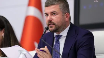 Buca’da Grev Sürerken Tatil Tartışması: Başkan Görkem Duman’a İstifa Çağrısı