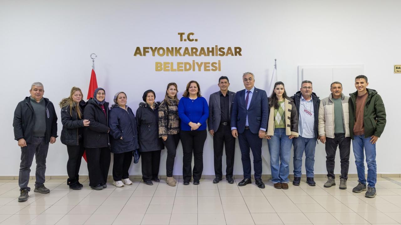 Dereçine Belde Yönetiminden Başkan Köksal’a Ziyaret