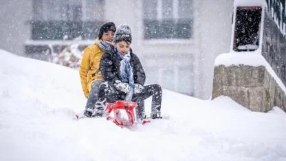 Eğitime Kar Engeli: Hangi İllerde Okullar Tatil Edildi?