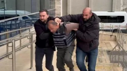 "Eşime Neden Baktın" Diyen Adamı Bıçaklayarak Öldürdü