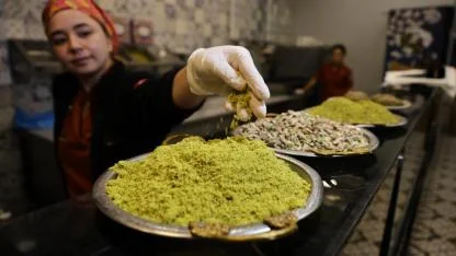 Fıstık fiyatları arttı: Sahtekarların kullandığı gıda boyası ve bezelyeye dikkat