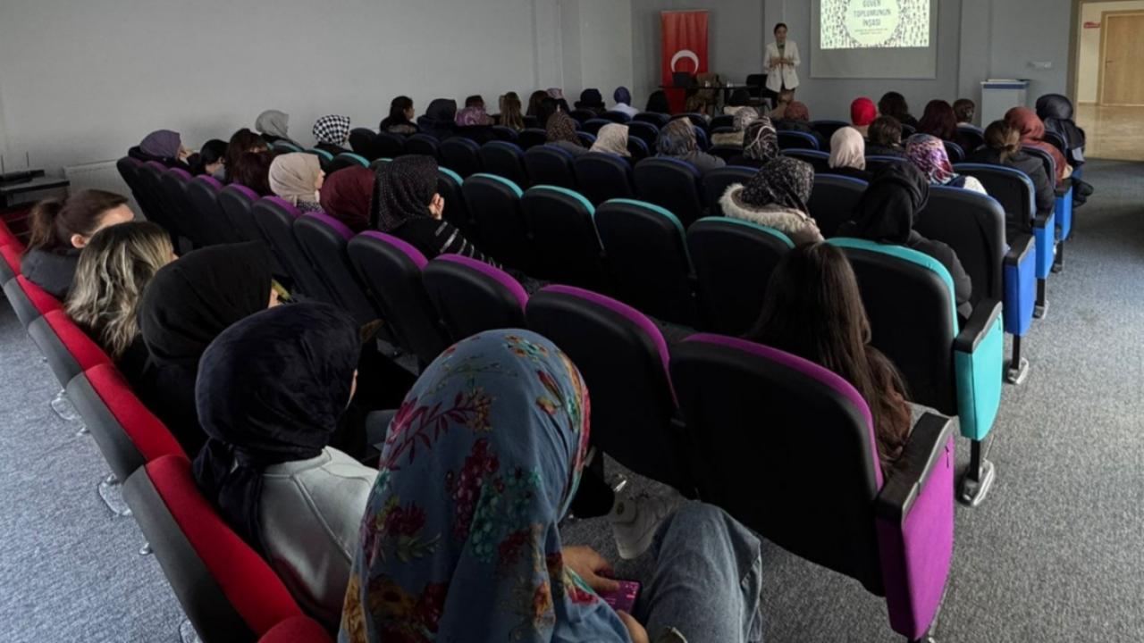 “Güven Toplumunun İnşası ve Akran Zorbalığı” Eğitimi Yoğun İlgi Gördü