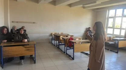 KADEM’den Döğer Lisesi Velilerine Güven Toplumu ve Akran Zorbalığı Eğitimi