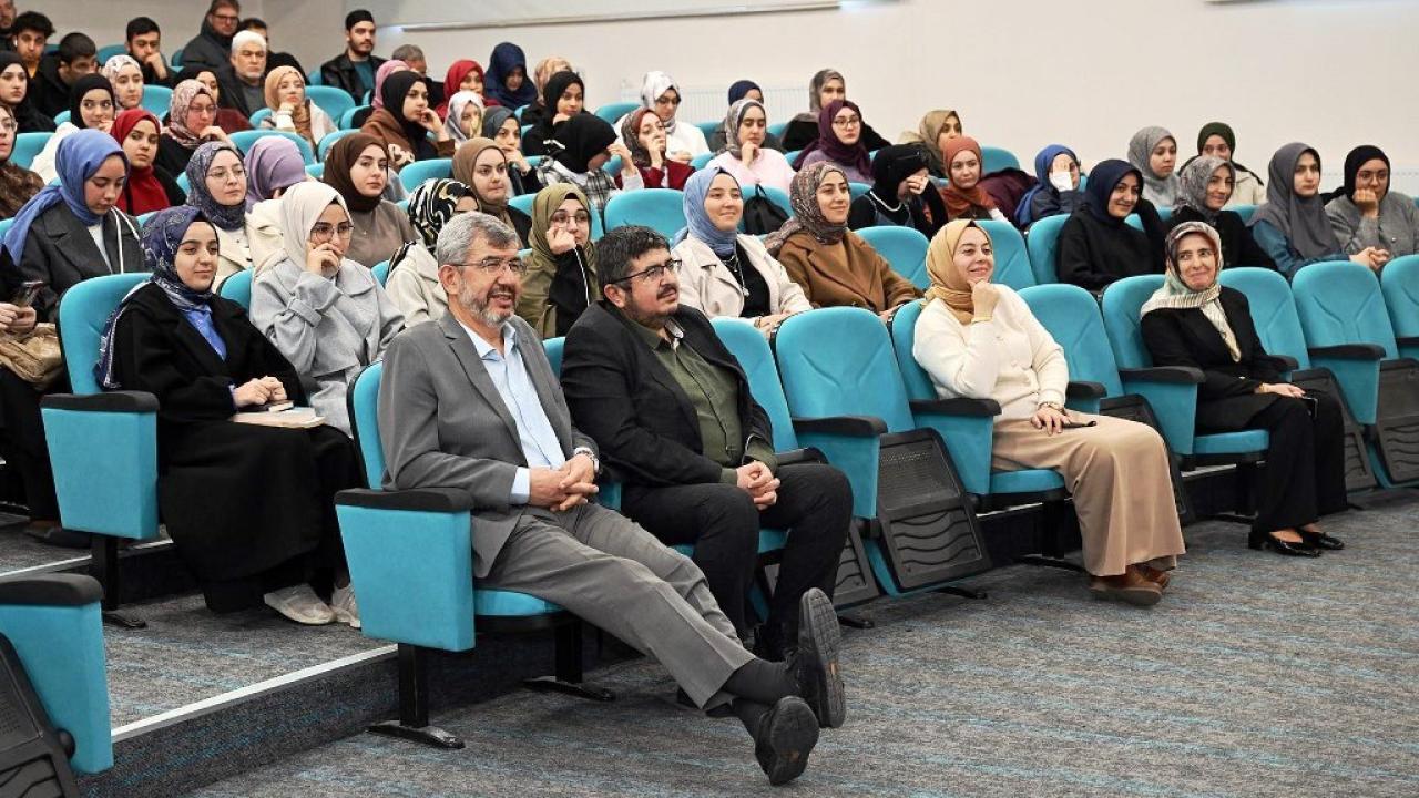 Kariyer Söyleşisi Gerçekleşti