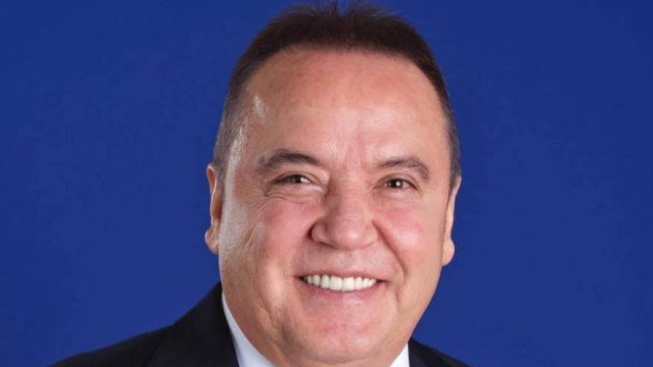 Muhittin Böcek Hastaneye Kaldırıldı