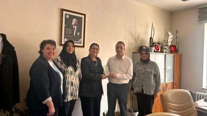 Otizmli Çocukların Diş Tedavisinde Örnek Hizmet: AFSÜ’ye Teşekkür Ziyareti