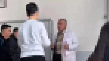 Öğrencilerinin Zorbalığına Maruz Kalan Öğretmen Sessizliğini Bozdu: “Hepsini Çok Seviyorum, Şikayetçi Değilim”