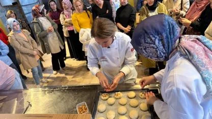 Afyonkarahisar’da Gastronomi Akademisi ile Nişan Kurabiyesi Atölyesi Düzenledi