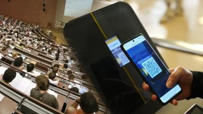 Üniversitelerde QR'lı Yoklama Dönemi Başladı: İmza Devrini Kapanıyor!