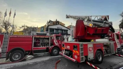 Son Dakika: Sultanahmet Meydanı'ndaki Restoranda Yangın Çıktı!