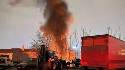 İstanbul'da Dehşet Anları: Otoparkta Yangın Çıktı, 14 Araç Yandı!