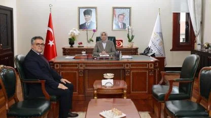 Vali Yiğitbaşı, PTT Başmüdür Vekili Tekik’i Makamında Kabul Etti