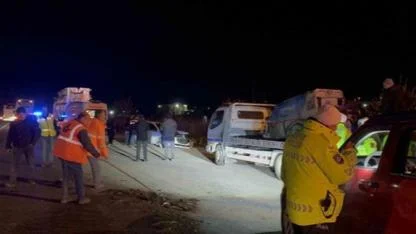 Peş peşe trafik kazaları: Biri jandarma 7 kişi yaralandı