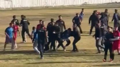 Ladikspor ve Akkisespor Maçında Ortalık Karıştı: 5 Kişi Yaralandı!