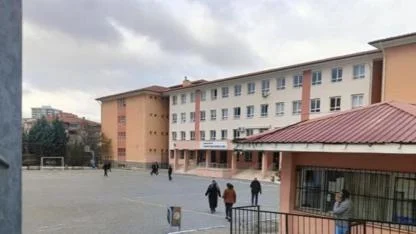 Skandal İddia: Kız Öğrencilere Uygunsuz Görsel Gönderen Öğretmen Tutuklandı