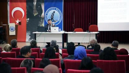 AKÜ’de “Türk Devletleri Teşkilatının Türk Birliğine Dönüşme İmkânı” Değerlendirildi