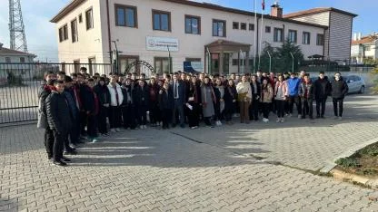 Rahmiye Sare Palalı Teknik Koleji Öğrencilerinden Çocuk Evleri Sitesi’ne Anlamlı Ziyaret