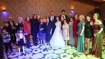 Başkan Köksal, Dünyaevine Giren Çifti Yalnız Bırakmadı