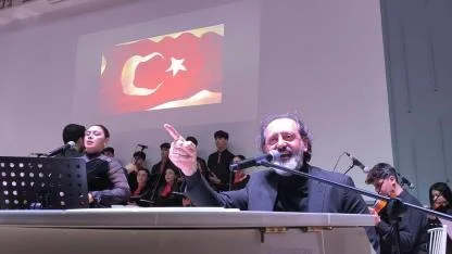Afyonkarahisar’da Usta Sanatçı Hacıoğulları ve GSL Öğrencileri Kulakların Pasını Sildi