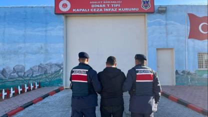 Afyonkarahisar İl Jandarma Ekipleri Aranan 48 Kişiyi Yakaladı, 15'i Tutuklandı