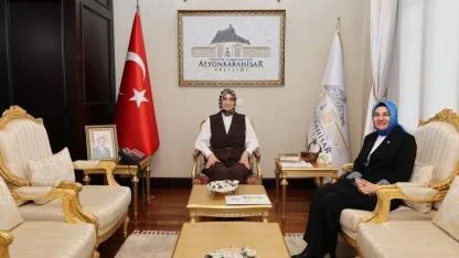 Vali Yiğitbaşı, Muhtarlar Daire Başkanı Üstüner’i Makamına Kabul Etti