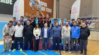 Afyonkarahisarlı Gençler Masa da Yarıştı