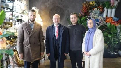 AK Parti Afyonkarahisar İl Başkanı Şahin ve İl Gençlik Kolları Başkanı İntepe’ den Esnaf Ziyareti