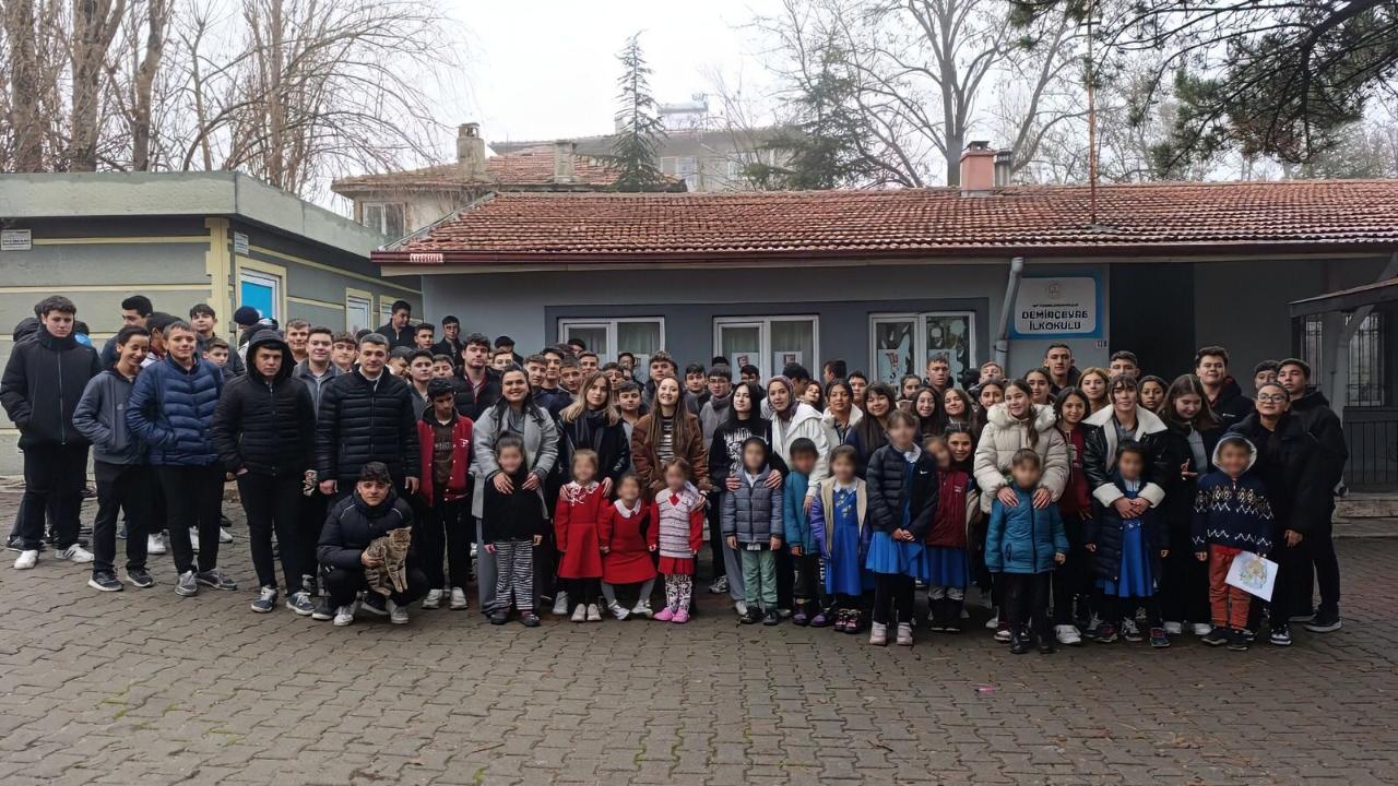 Rahmiye Sare Palalı Teknik Koleji’nden Köy Okuluna Anlamlı Destek