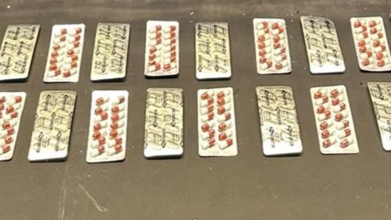 Torbacının Evinden Ve Üzerinden 280 Sentetik Hap Çıktı