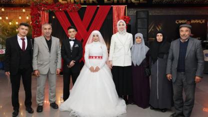 Vali Yiğitbaşı, Destek Projesi Kapsamında Evlenen Çiftin Düğününe Katıldı