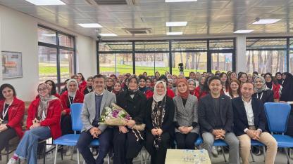 Vali Yiğitbaşı, “Dijital Çağda İyilik ve Liderlik” Kampında Gençlerle Buluştu