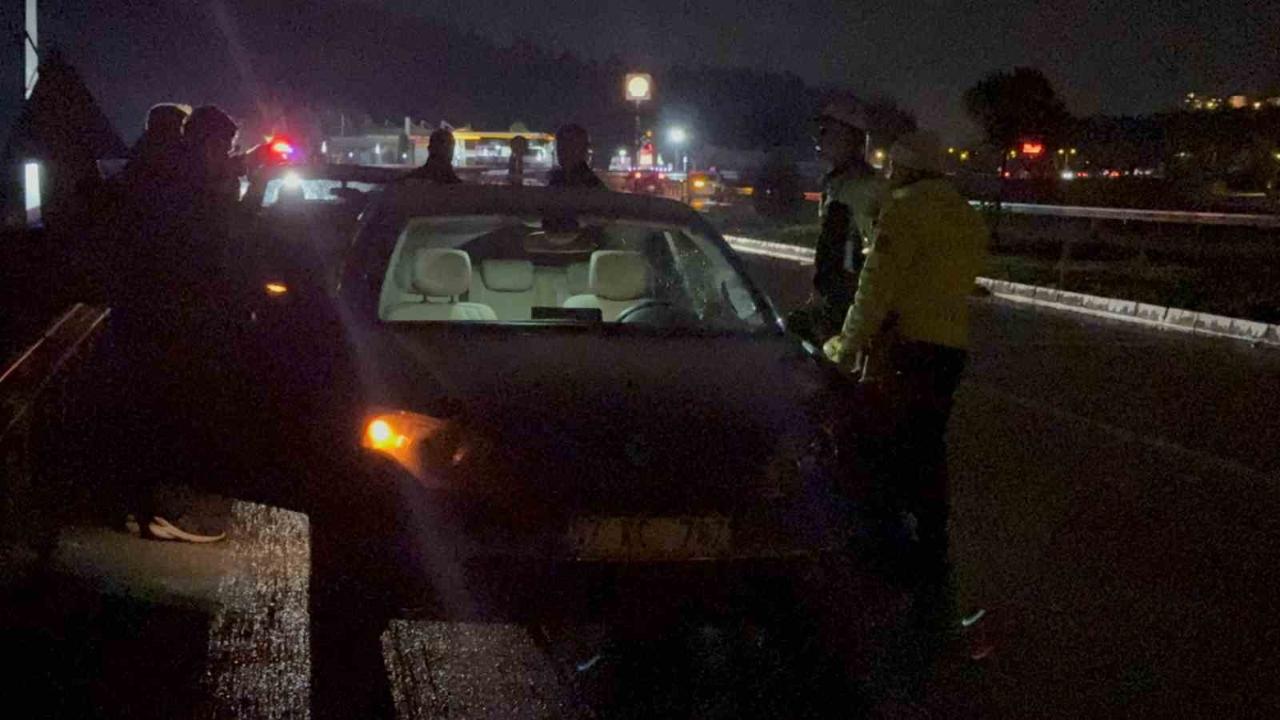 Yaşlı Adam Yolun Karşısına Geçmek İsterken Canından Oldu