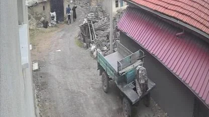 Yerde Yatan Karısının Kafasını Tekmeleyen Şahıs Tutuklandı