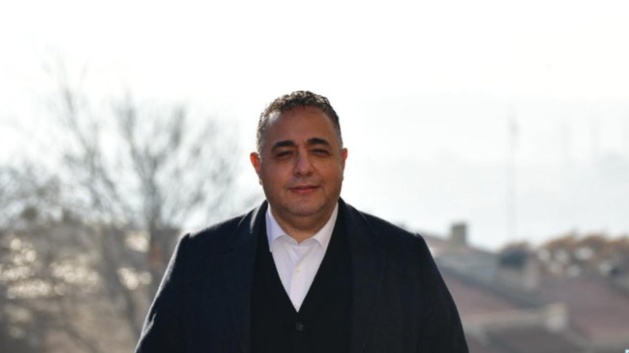 Zafer Şahin Ekranlara Kapıyı Kapattı: "Hayat Bir Duruştur"