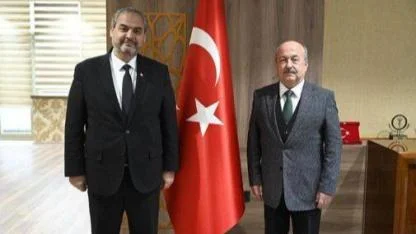 AFSÜ Rektörü Aslan'dan Rektör Demir'e Hayırlı Olsun Ziyareti