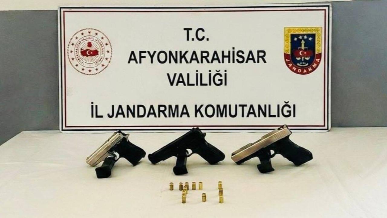Afyon’da Düğünlerde Silah Atan Şahıslara Operasyon