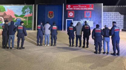 Afyon'da Uyuşturucu Şebekesi Çökertildi