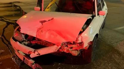 Afyonkarahisar'da Eski Çevik Kuvvet Kavşağı’nda kaza: 4 kişi yaralandı