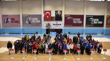 Afyonkarahisar'da Okul Sporları Hentbol Grup Müsabakaları Başladı