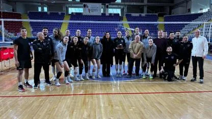 Afyon’un Sultanları Gözünü Zirveye Dikti: Rota Sultanlar Ligi!