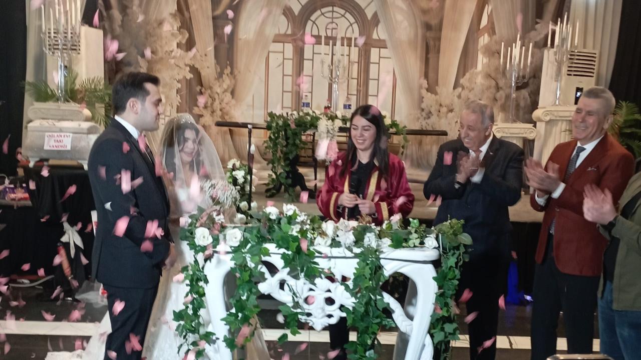 Akbel Ailesinin Mutlu Günü: Zeynep ve İhsan Dünya Evine Girdi