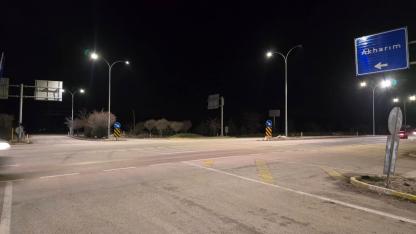 Akharım girişine aydınlatma yapıldı