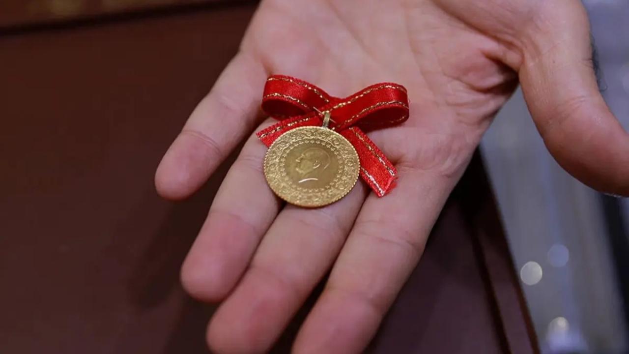 Altın Fiyatları Durdurulamıyor: Çeyrek Altın Bir Günde Ne Kadar Arttı?