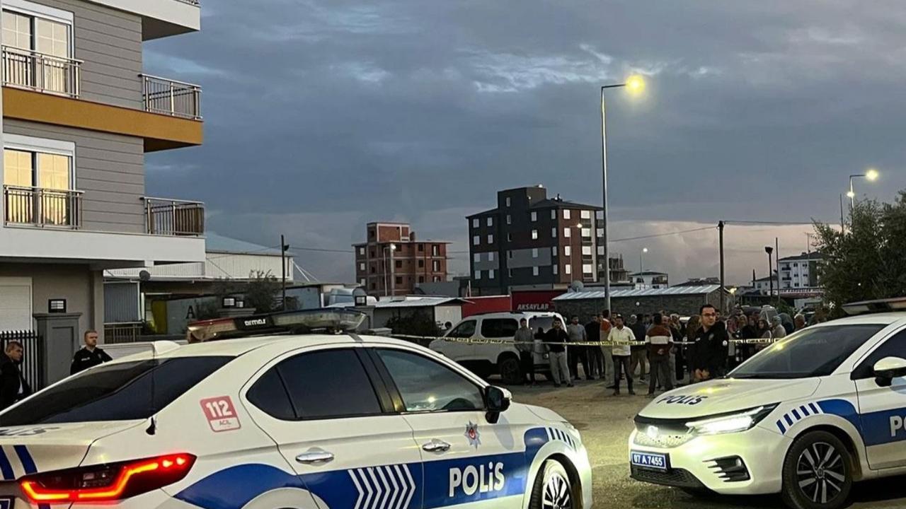 Antalya'da eşi ve kızını öldürüp, Ankara'da polise teslim oldu