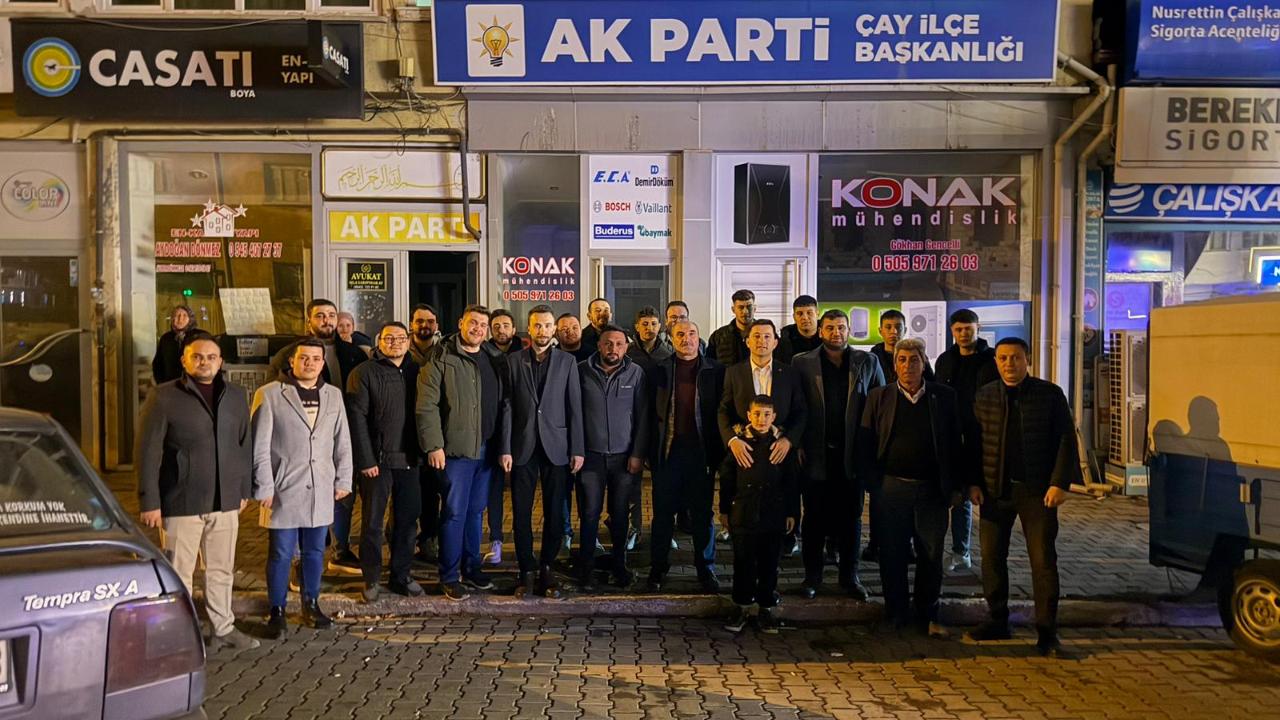 Başkan intepe çay ve çobanlar’da gençlerle buluştu