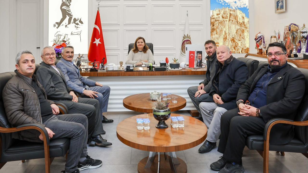 Başkan Köksal Kızıl ve yönetimini kabul etti