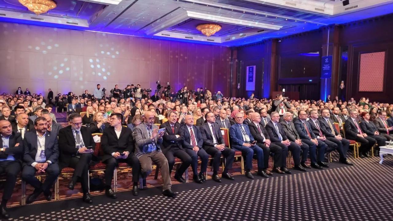 BİK'ten "Dijital Dönüşüm Çağında Habercilik: Yapay Zeka ve Dijital Yetkinlikler" Paneli