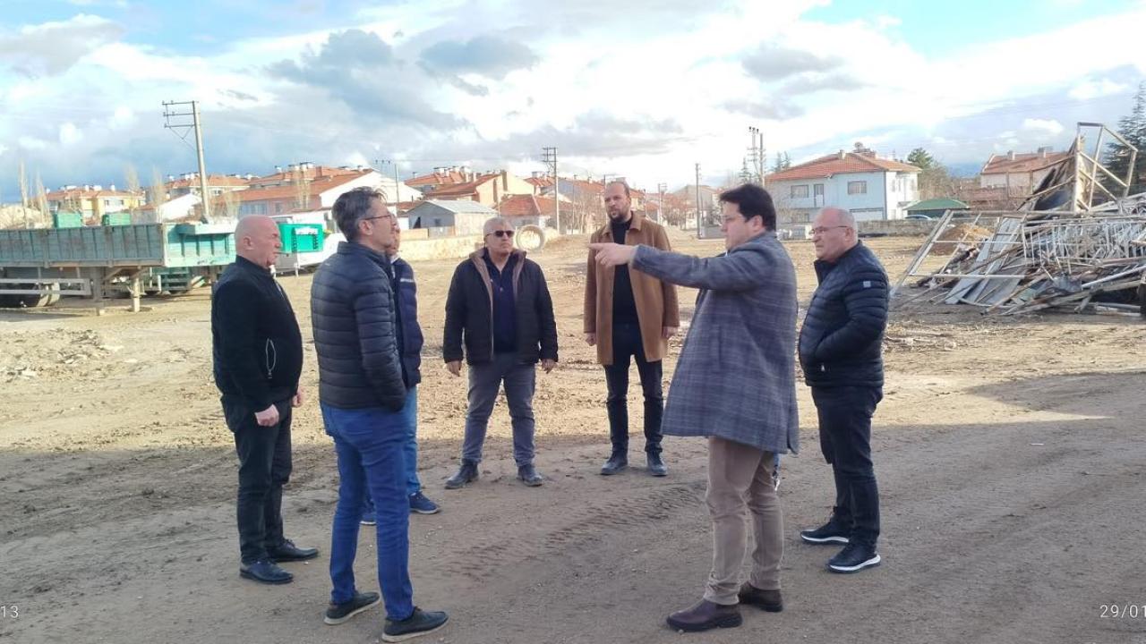 Bolvadin’de Yeni Hayvan Satış Pazarı İçin Start Verildi